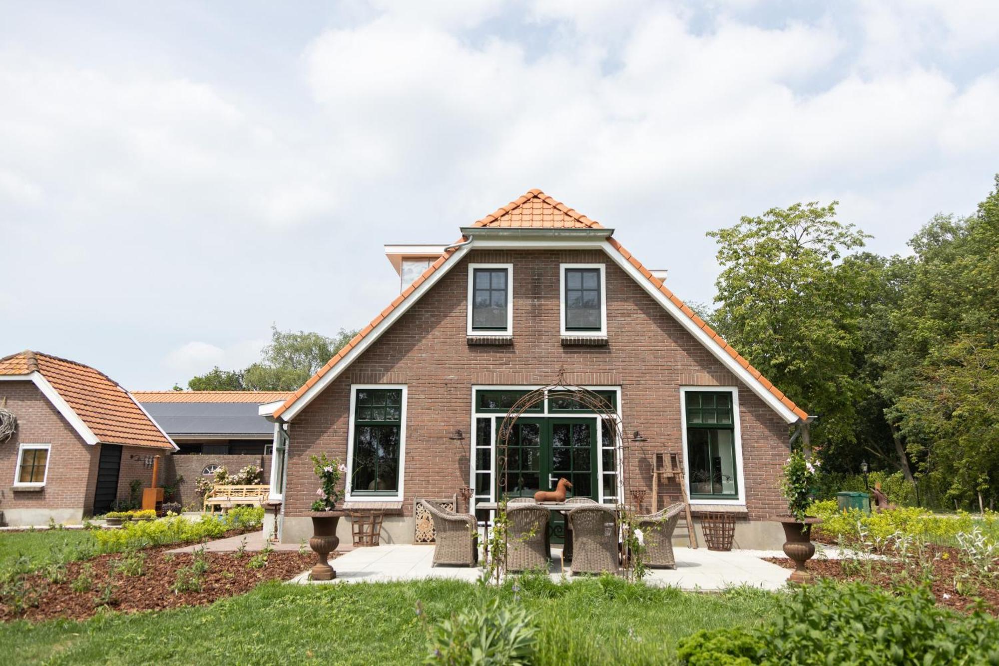 Bed & Breakfast Hoeve Happiness - Ontbijt Inbegrepen - Wellness Aanwezig フォールトハイゼン エクステリア 写真