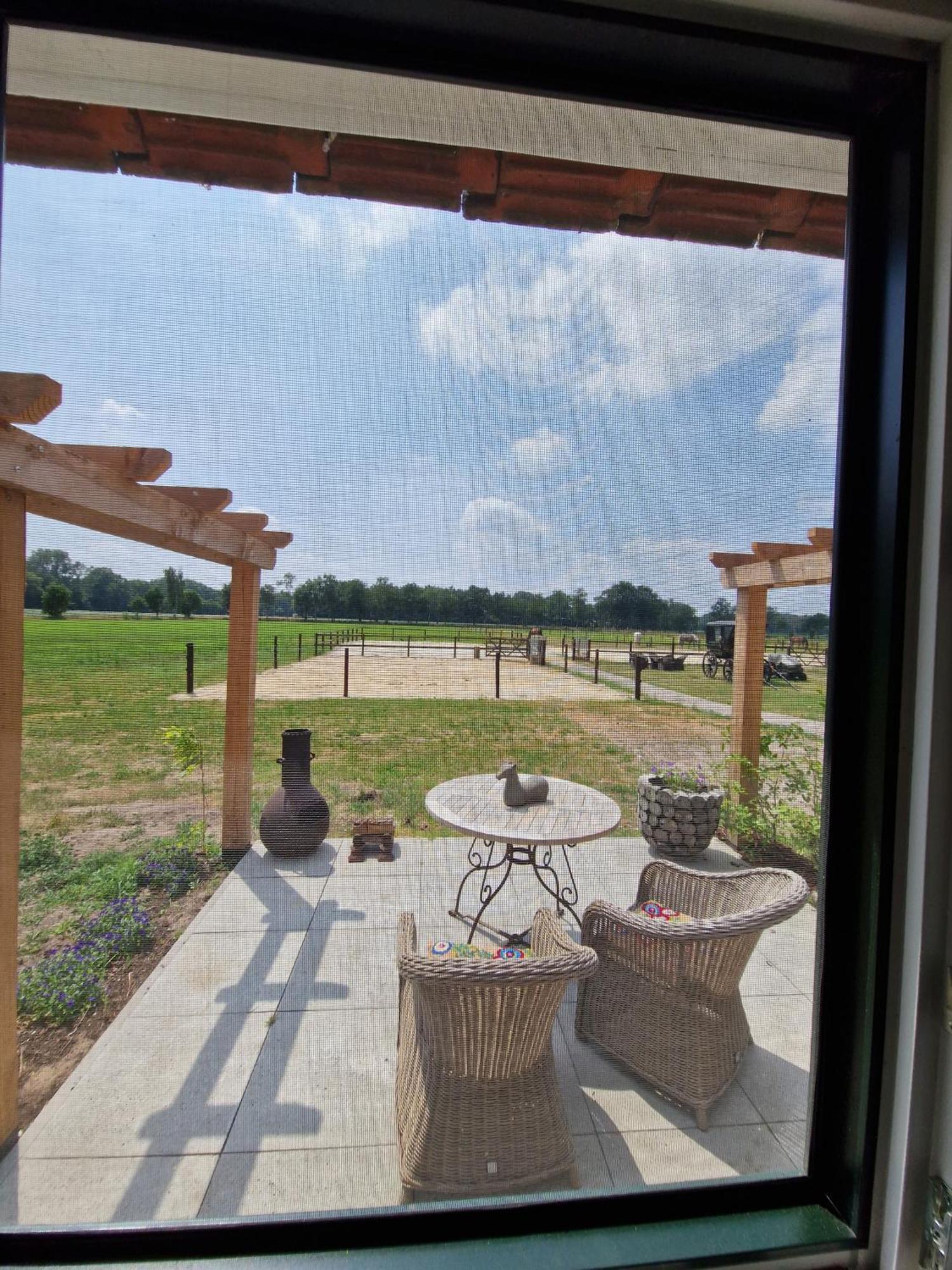 Bed & Breakfast Hoeve Happiness - Ontbijt Inbegrepen - Wellness Aanwezig フォールトハイゼン エクステリア 写真