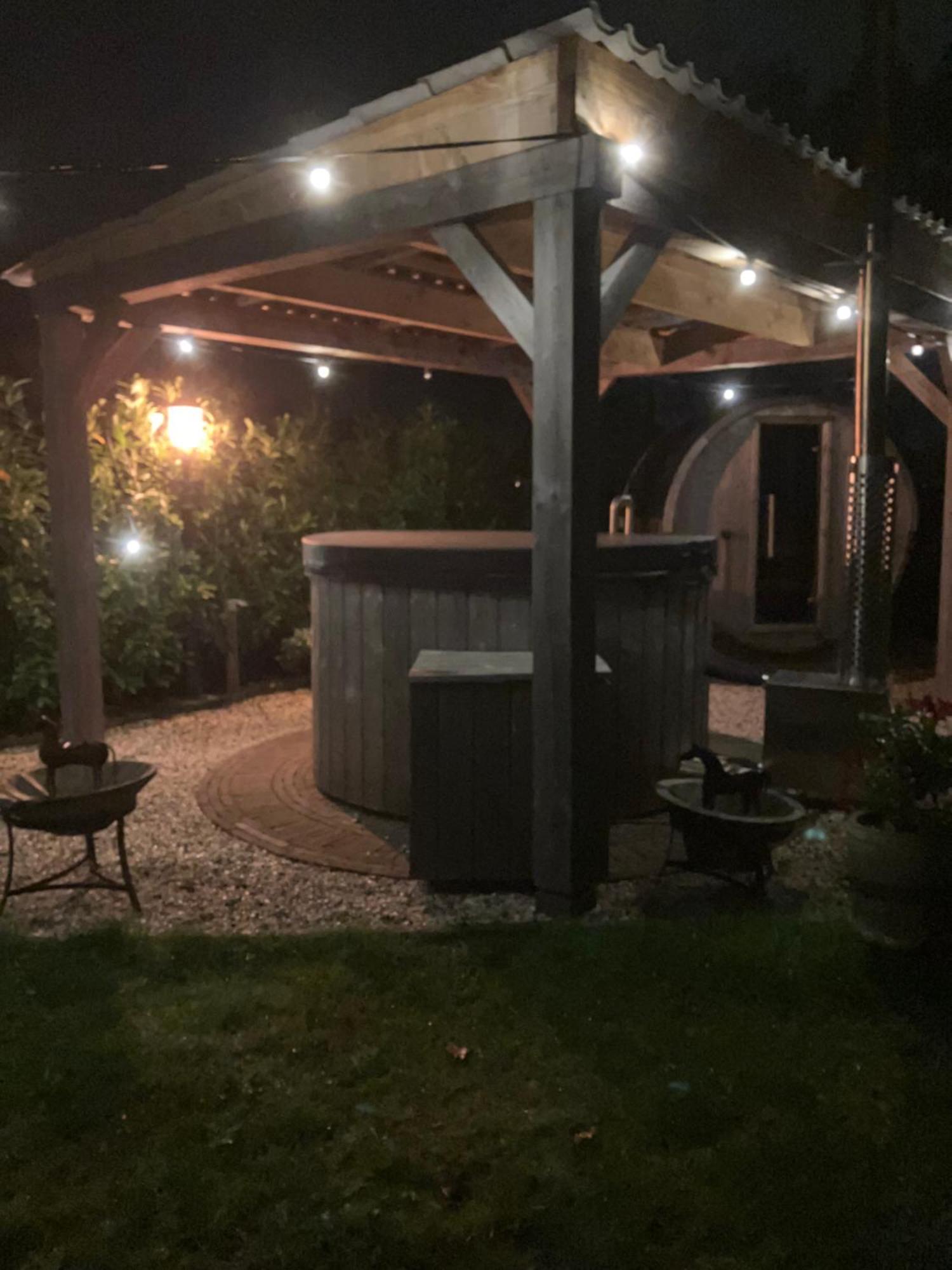 Bed & Breakfast Hoeve Happiness - Ontbijt Inbegrepen - Wellness Aanwezig フォールトハイゼン エクステリア 写真
