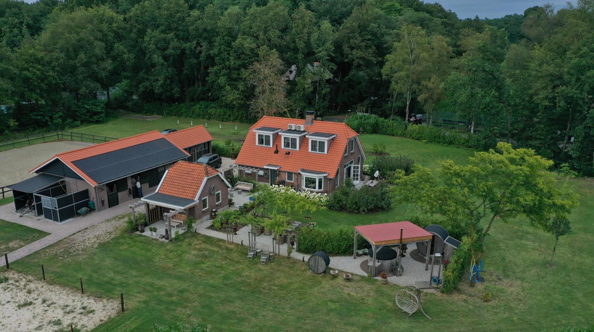 Bed & Breakfast Hoeve Happiness - Ontbijt Inbegrepen - Wellness Aanwezig フォールトハイゼン エクステリア 写真
